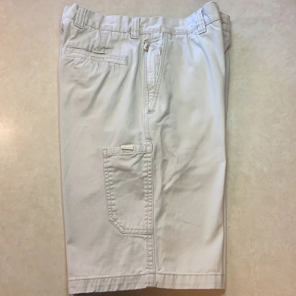 Perry Ellis America Cargo Khaki Shorts